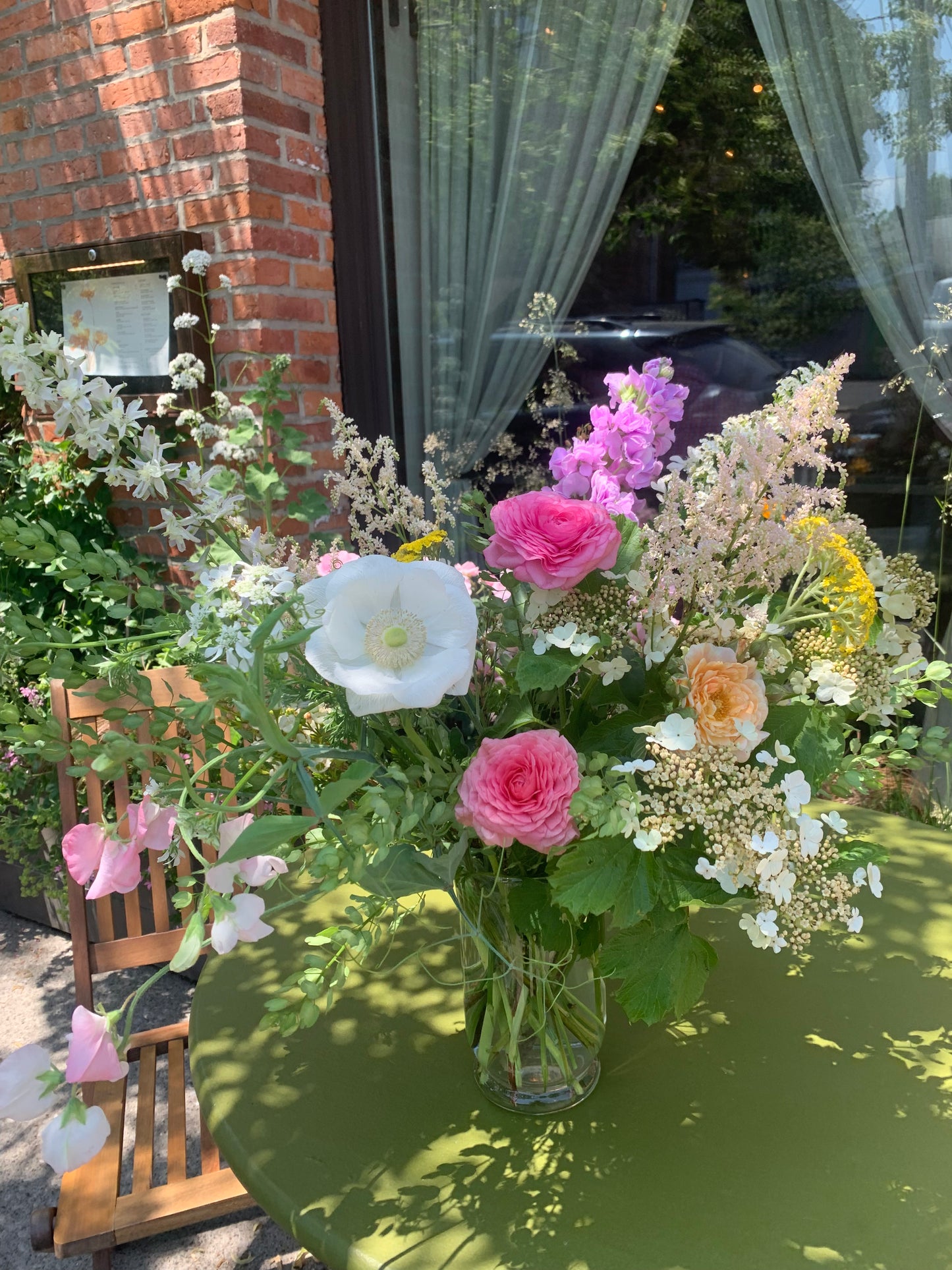 Darling bouquet - Signature "Medium" Arrangement