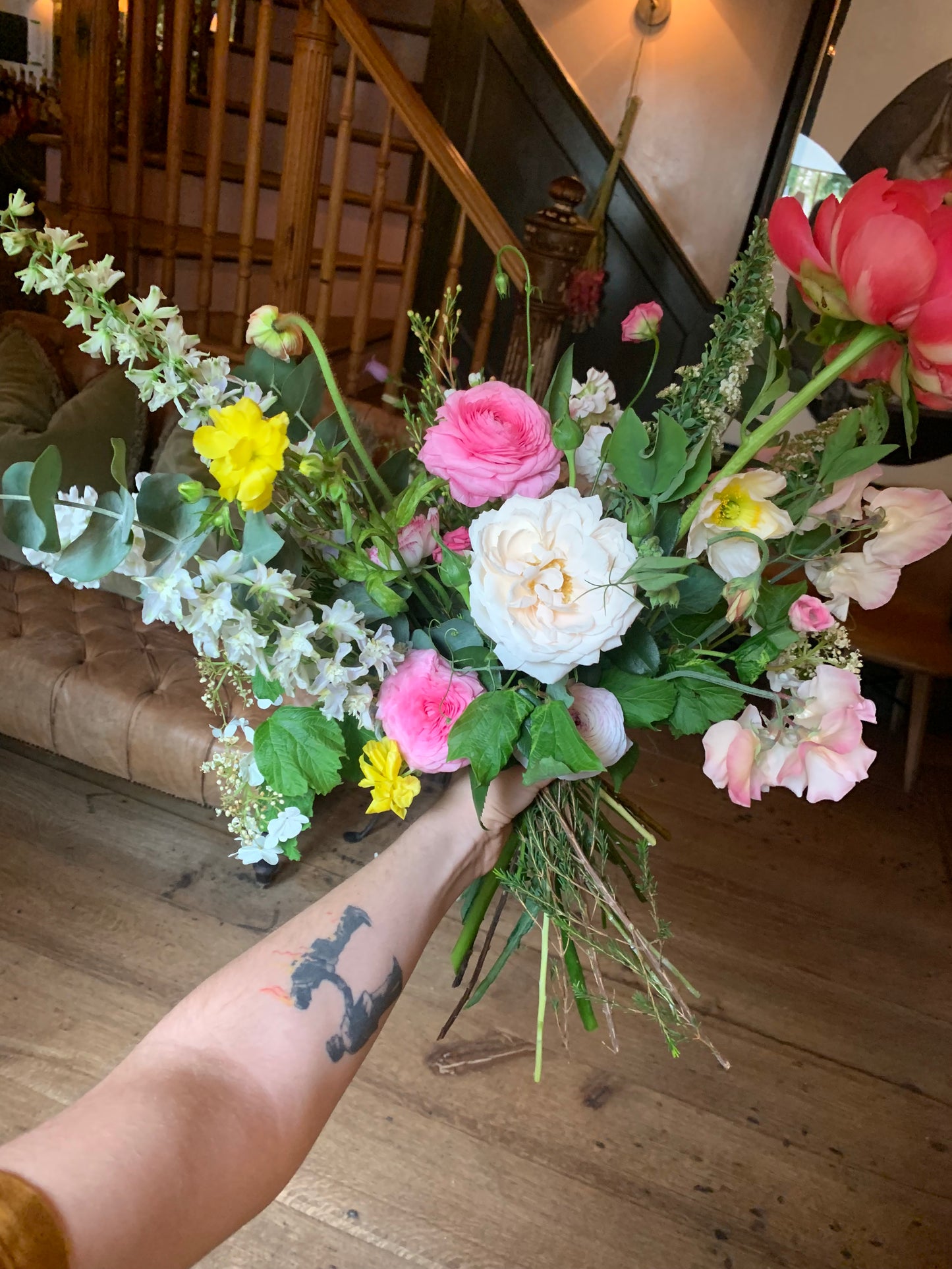 Darling bouquet - Signature "Medium" Arrangement