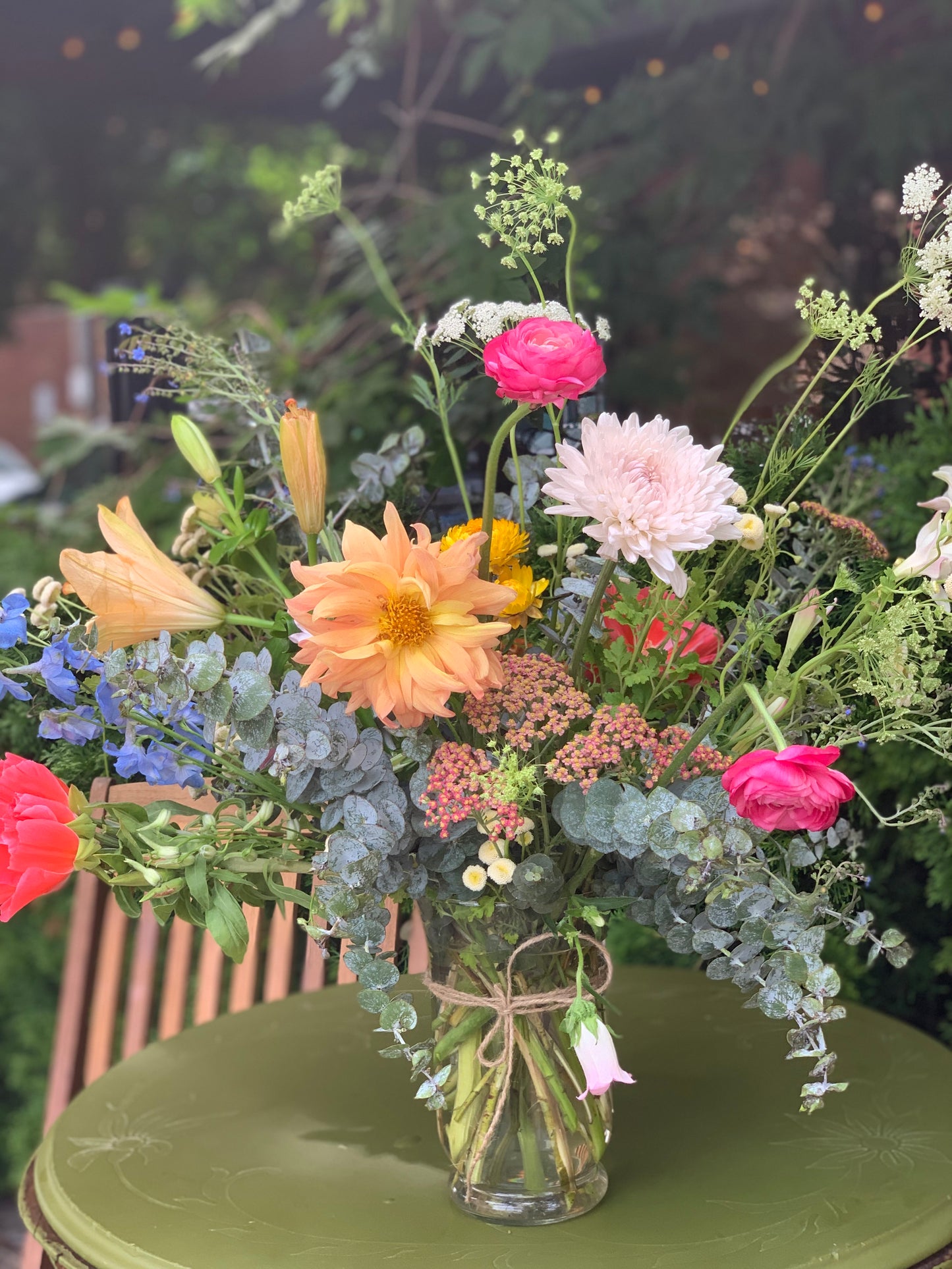 Darling bouquet - Signature "Medium" Arrangement